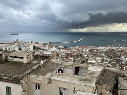 Que Miguel de Cervantes asombrara al Bajá con su exquisita cultura y dotes narrativas, así como por su conversación placentera y profunda, es cosa que muy probablemente sucediera durante la cruda etapa de su cautiverio. Patrimonio arquitectónico y cultural de la Kasbah de Argel, Argelia