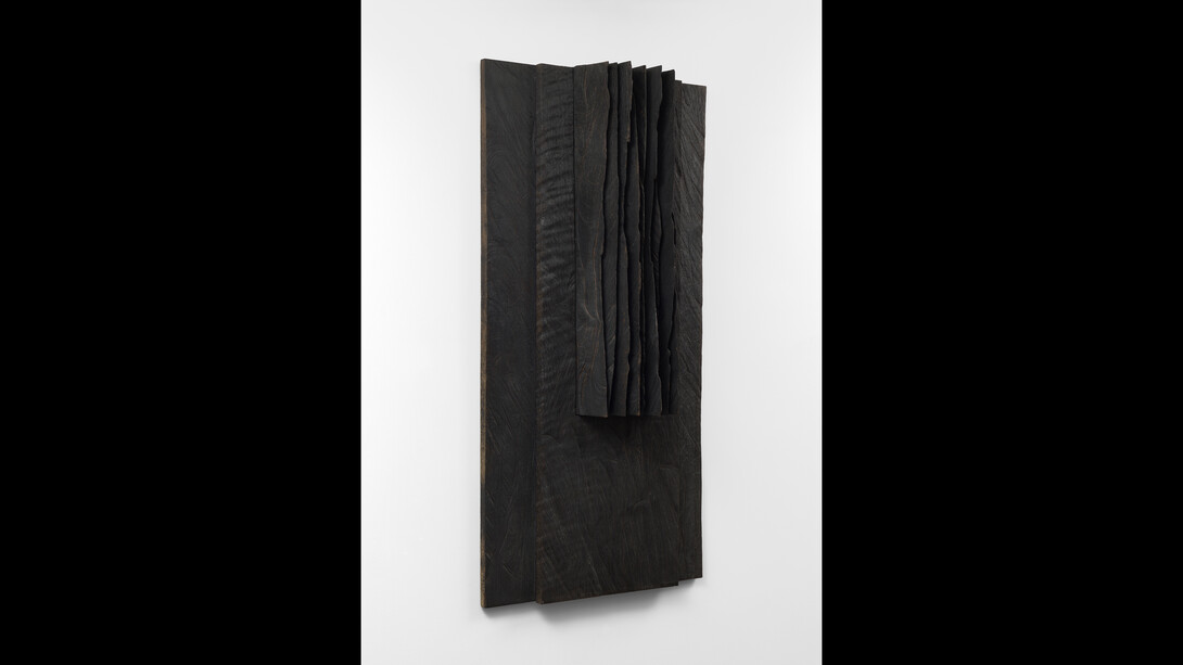 Nunzio
Sera, 1991
Combustion on wood
106 x 55 x 17.5 cm
Courtesy Mazzoleni, London – Torino