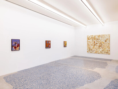 Austyn Weiner, Something borrowed, something plum, exhibition view. Courtesy of Galleria Massimo De Carlo 