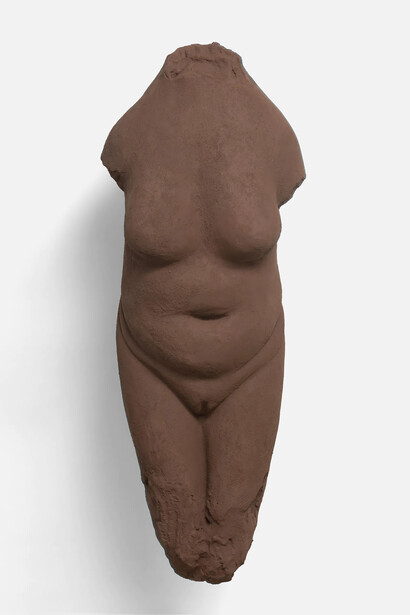 Prune Nourry, Mini-Vénus #2 bronze (de Moravany), 2024. Courtesy of Templon
