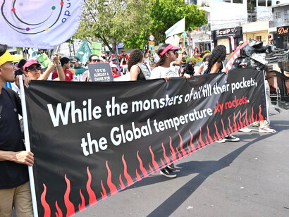 Marcha Unificada participants protesting fossil fuel industry, Belem @ Ashish Kothari