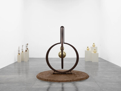 Mônica Ventura, Antes da forma, o encanto, vista expositiva. Cortesia da Galeria Nara Roesler