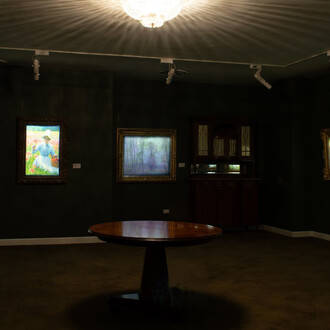 Various artists, In a different light. The evolution of American Impressionism, exhibition view. Courtesy of Madron Gallery