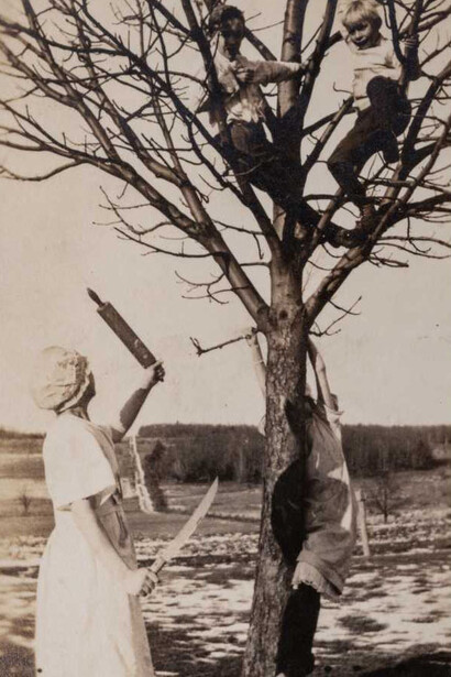 Unknown Maker, Untitled [“Me trying to get up tree”] (detail), mid-20th century. Courtesy of Norton Museum of Art
