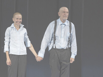 John Malkovich nell’opera "Nella solitudine dei campi di cotone", insieme alla straordinaria attrice lituana Ingeborga Dapkunaite © Salvatore Pastore