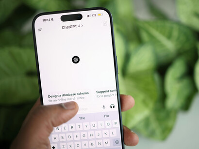Estudos mostram que a Geração Z é mais propensa a utilizar a IA do que seus colegas mais velhos, destacando-se no mercado de trabalho e trazendo novas perspectivas