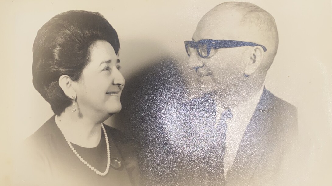 La historia de Clemente Balladares Torres y Carmen Betancourt está marcada por los vaivenes políticos de Venezuela, un país donde los golpes de Estado han sido más frecuentes que las elecciones en la resolución de sus conflictos