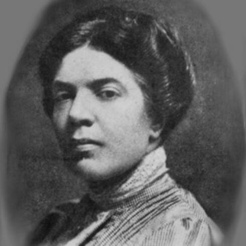 Nel 1926 le fu assegnato il Premio Nobel per la Letteratura, rendendola la prima e, fino a oggi, unica donna italiana a ricevere il riconoscimento