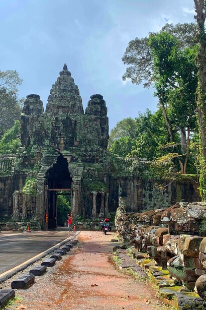Tra le rovine di Angkor Wat, Cambogia