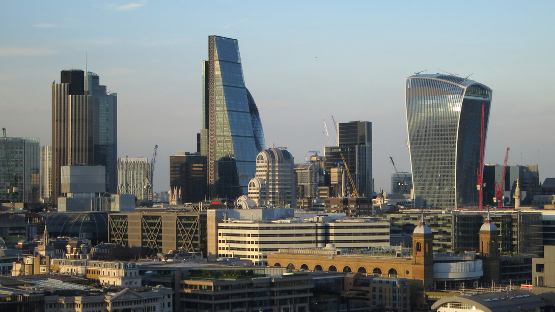 View of London with City © Gehan de Silva Wijeyeratne