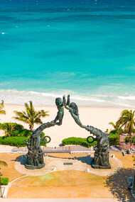 Vista aérea del Portal maya en Playa del Carmen, Quintana Roo, México