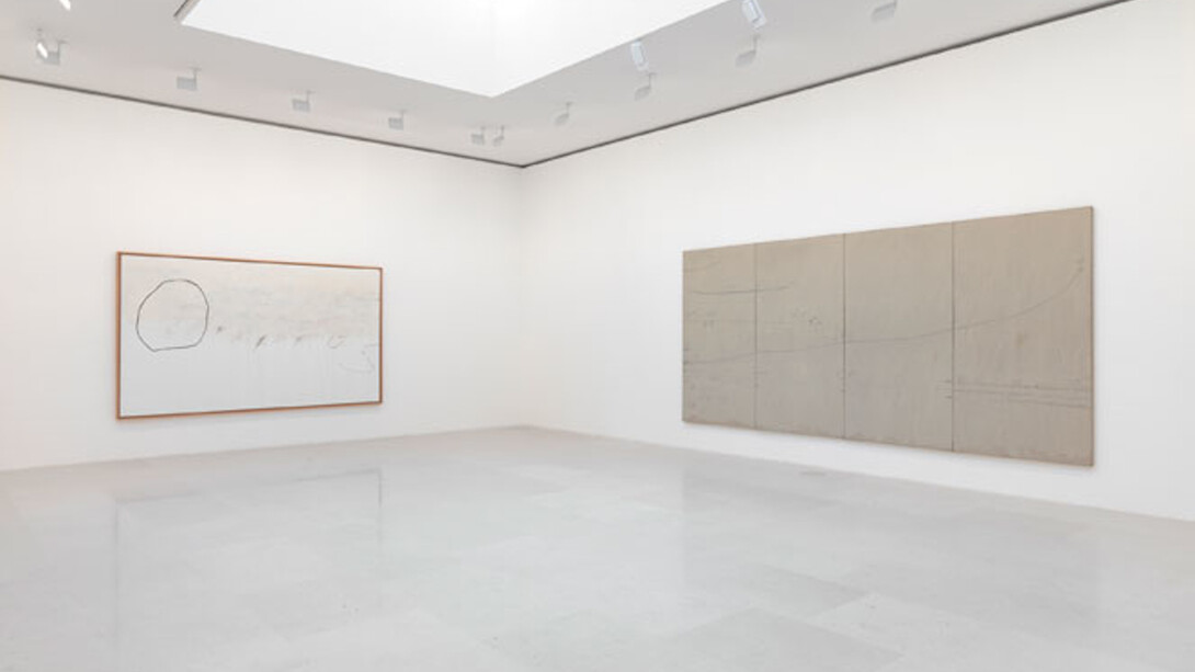 Cy Twombly, Exhibition view. Courtesy of Gagosian
