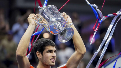 11 septembre 2022. L’espagnol Carlos Alcaraz est devenu le plus jeune numéro un mondial de l’histoire du tennis © 2022 AFP