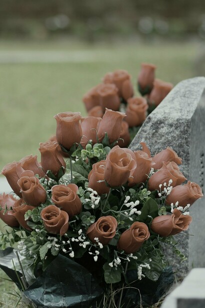 Si tuvieras que elegir una de estas lápidas para que fuera la tuya, ¿cuál elegirías?