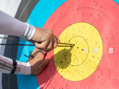 Conheça os destaques femininos esperados para as Olimpíadas de 2024, incluindo nomes como Simone Biles e Katie Ledecky