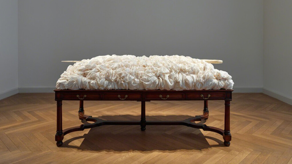 James Lee Byars. Courtesy of Kewenig Galerie