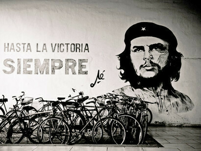 Mural with Che Guevara
