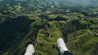 Colombia se asoma... ¿a un nuevo futuro? (Mirador de San Félix, Medellín)
