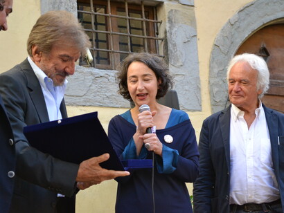 La premiazione di Gigi Proietti al Festival dell'Autobiografia