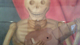 Fernando Botero Angulo (1932 Medellín Colombia — 2023 Mónaco) "La muerte" Donación Botero, Bogotá, Colombia