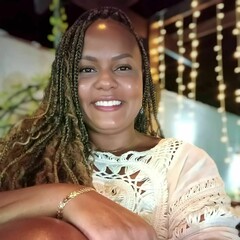 Gleyce  Apolinario dos Santos