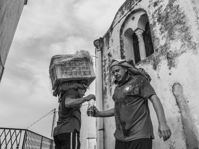 I Contadini Volanti (E Altri Eroi). Courtesy of Castello di Postignano