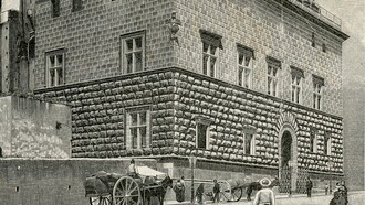 Napoli: esterno del Museo Civico Filangieri (xilografia) del 1894, di Strafforello Gustavo, in "La patria, geografia dell'Italia". Napoli, Italia