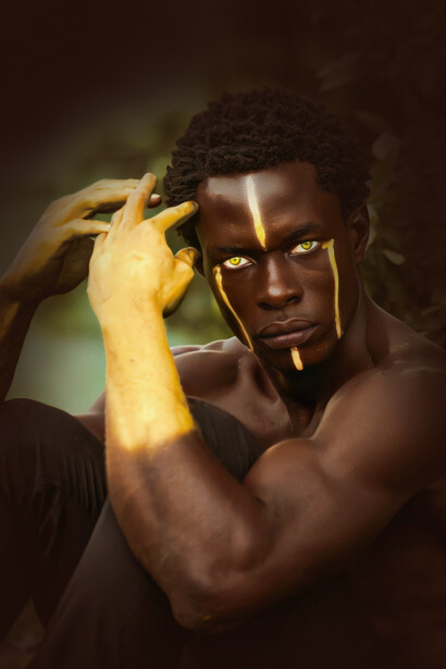 Homme peint. Le serpent a toujours fasciné les hommes; il est mystérieux, effrayant, unique dans le règne animal