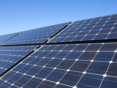 Renewables can slash current fossil fuel emissions in half within ten years