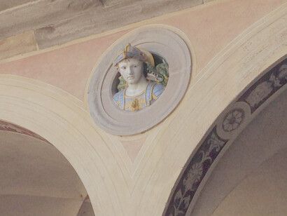 Busto con san Giorgio nel Chiostro grande