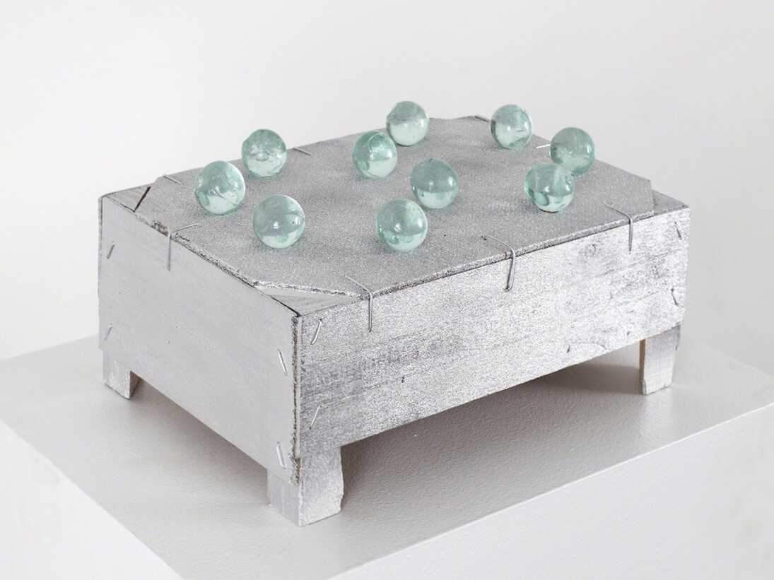 Tony Feher, Untitled , 2007. Courtesy of Anthony Meier Fine Arts