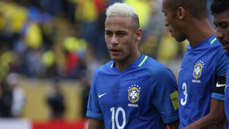 Neymar em campo. Considero o Neymar um grande jogador. Seja pelos títulos que conquistou ou pelo talento natural com bola. Evidente que ele tem 32 anos, passou por queda de rendimento e perdeu a vontade por jogar futebol no Al-Hilal, mas o futebol nada tem de ciência exata