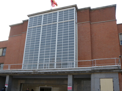 Carmen Martín Gaite formó parte del círculo literario conocido como la “Generación del 55” o “Generación de la Posguerra”. Facultad de Filosofía y Letras, Universidad Complutense, Madrid, España