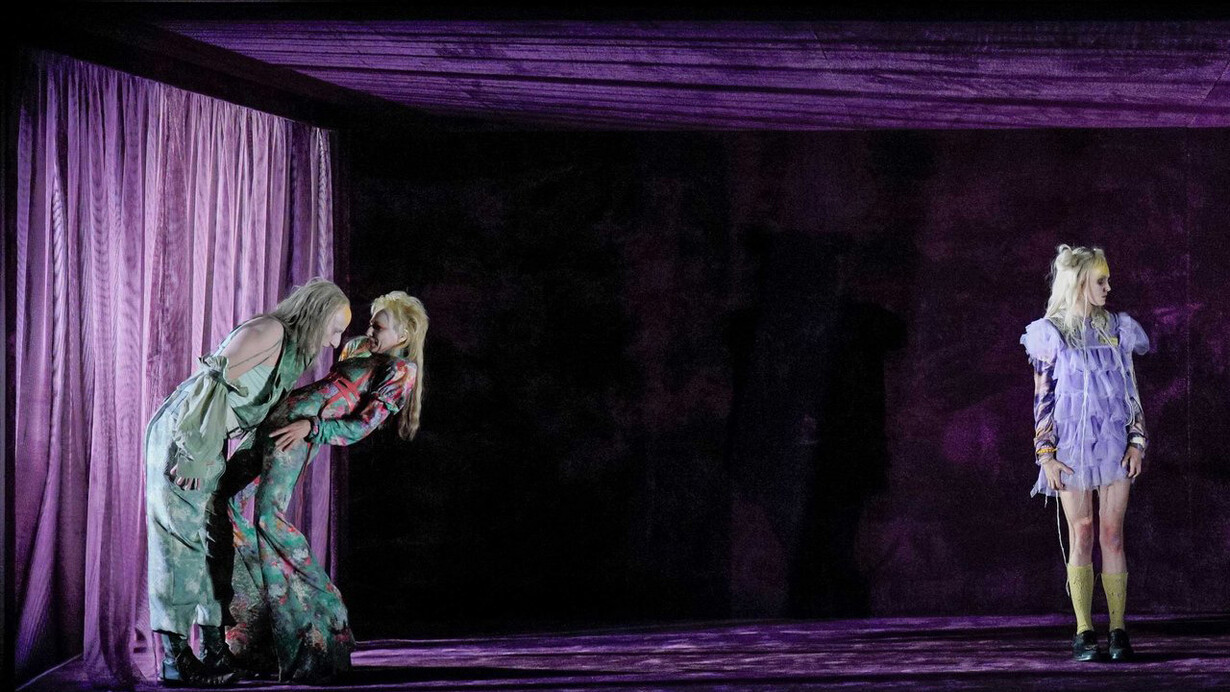 Minna von Barnhelm. Courtesy of the Deutsches Theater