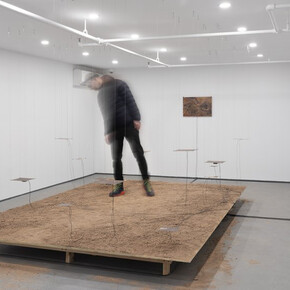 Alchemyverse, Networks of kisses, exhibition view. Courtesy of Nunu Fine Art