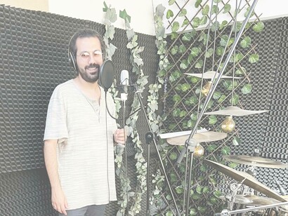 Mitch Abdo getting ready to record at Maestro Studio in Beirut, Lebanon