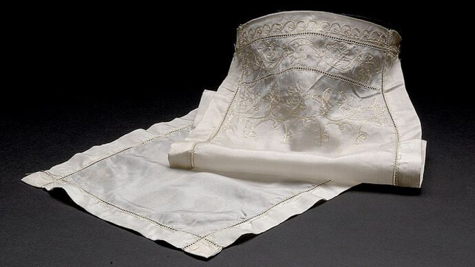 Veiled, Unveiled! Courtesy of Weltmuseum Wien