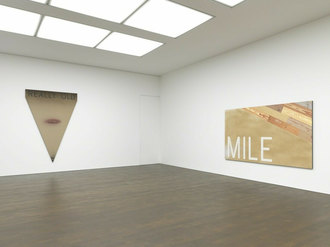 Installation views of Ed Ruscha's Extremes and IN-Betweens exhibition at Gagosian, Grosvenor Hill from October 5 - December 17, 2016. © Ed Ruscha. Courtesy Gagosian. Photo: Mike Bruce