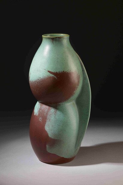 Vase; earthenware, of double gourd shape, Margaret Marks, Brandenburg (state), Marwitz, Germany, c. 1923-1934 © The Trustees of the British Museum