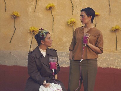 PMS. "Di giallo e grigio"