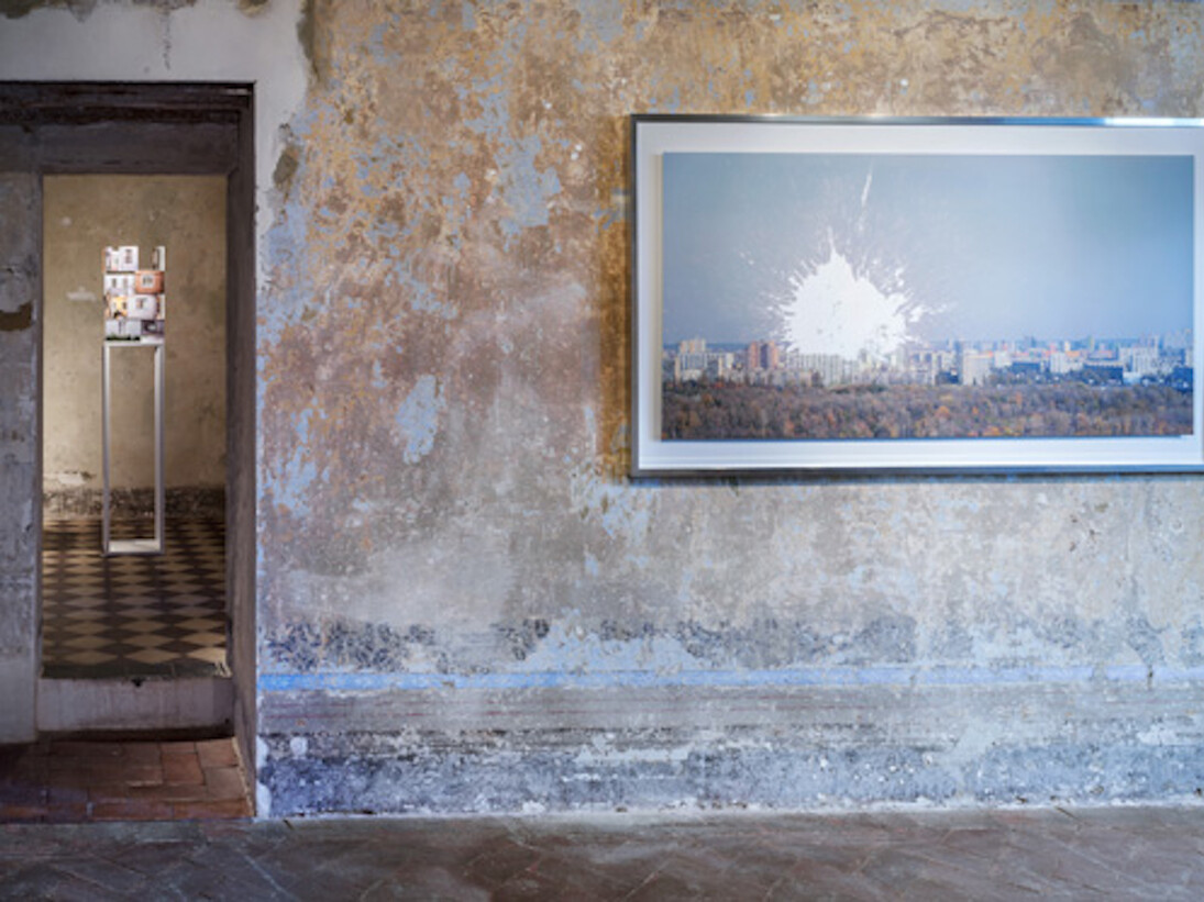 Zhanna Kadyrova, "Mia casa, mia fortezza", Exhibition view. Courtesy of Galleria Continua