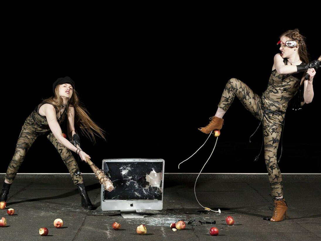 Apple Sauce in Paradise, Exhibition view. Courtesy of Sexauer