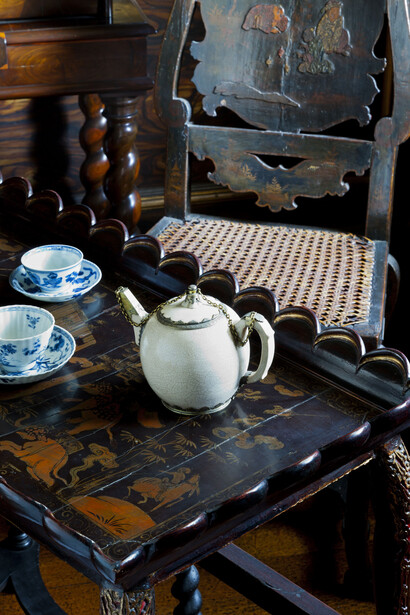 Ham House – The Duchess’ white Chinese porcelain pot