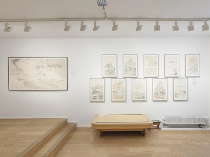 Zhang Xiaoli, Traveller, exhibition view. Courtesy of Fu Qiumeng Fine Art