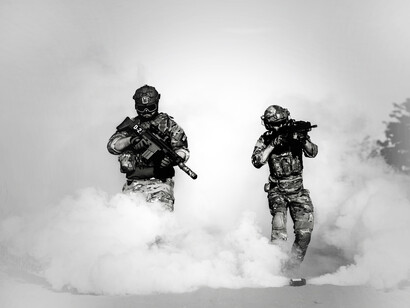 El siglo XXI exige un fundamento filosófico sólido basado en la esencia universal. Los seres humanos tenemos que integrarnos al orden universal por medio de los principios