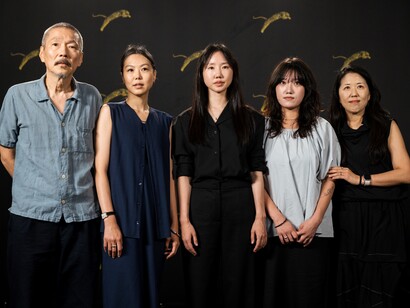 Locarno79, "Nun Dul Dega Eomne" Photocall, in the presence of Hong Sangsoo, Kim Minhee, Park Miso, Yang Sumi, and Kim Yunjeong, 13.08.2026. Locarno Film Festival / Ti-Press