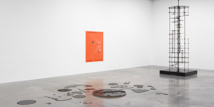 Damián Ortega, Exhibition view. Courtesy of White Cube