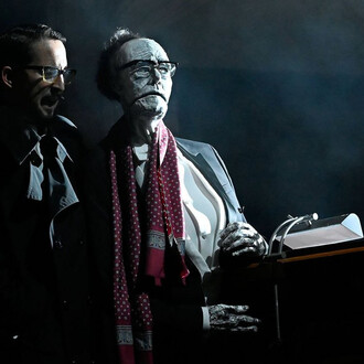 Böhm. Mit freundlicher genehmigung des Deutschen Theaters