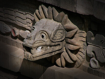 Detalle de la pirámide de la Serpiente Emplumada o Quetzalcóatl, Ciudad prehispánica de Teotihuacán