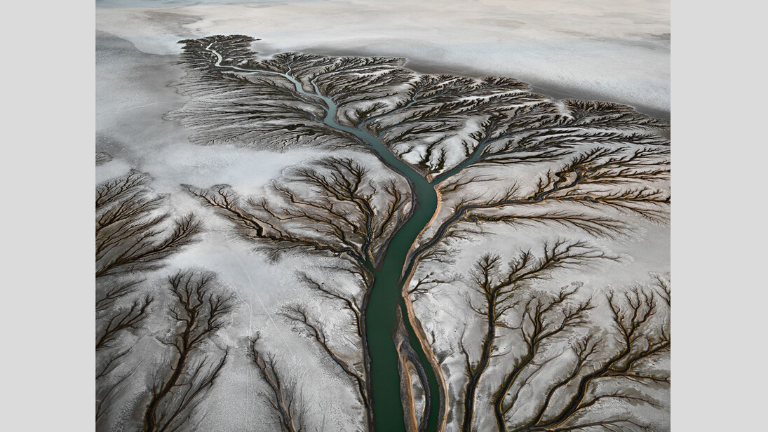 Edward Burtynsky, Colorado River Delta #2, Near San Felipe, Baja, Mexico, 2011© Edward Burtynsky, courtesy Admira, Milan / Galerie Springer Berlin / Metivier Gallery, Toronto